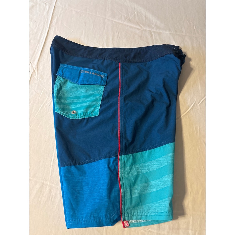 Billabong Board Shorts Mens 32 Blue Teal Colorblock‎ Striped Excellent Surf Swim